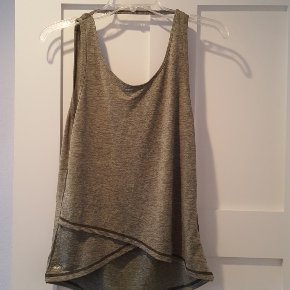 Like new workout top